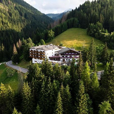 Ganischgerhof Mountain Resort & Spa نوفا بونينتي المظهر الخارجي الصورة