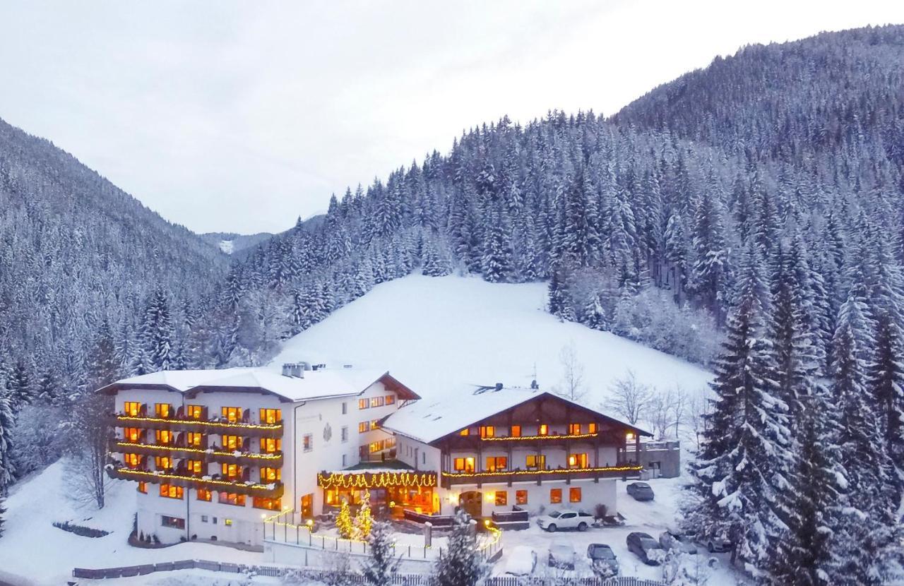 Ganischgerhof Mountain Resort & Spa نوفا بونينتي المظهر الخارجي الصورة