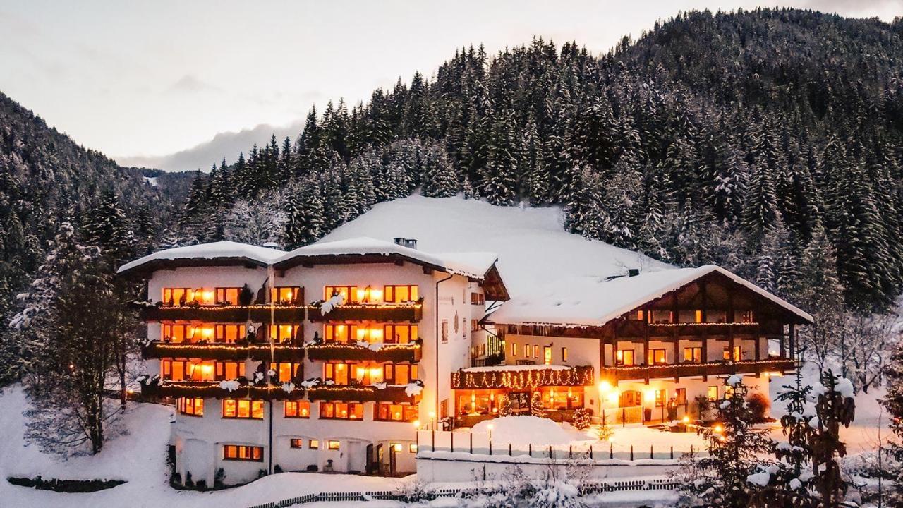 Ganischgerhof Mountain Resort & Spa نوفا بونينتي المظهر الخارجي الصورة